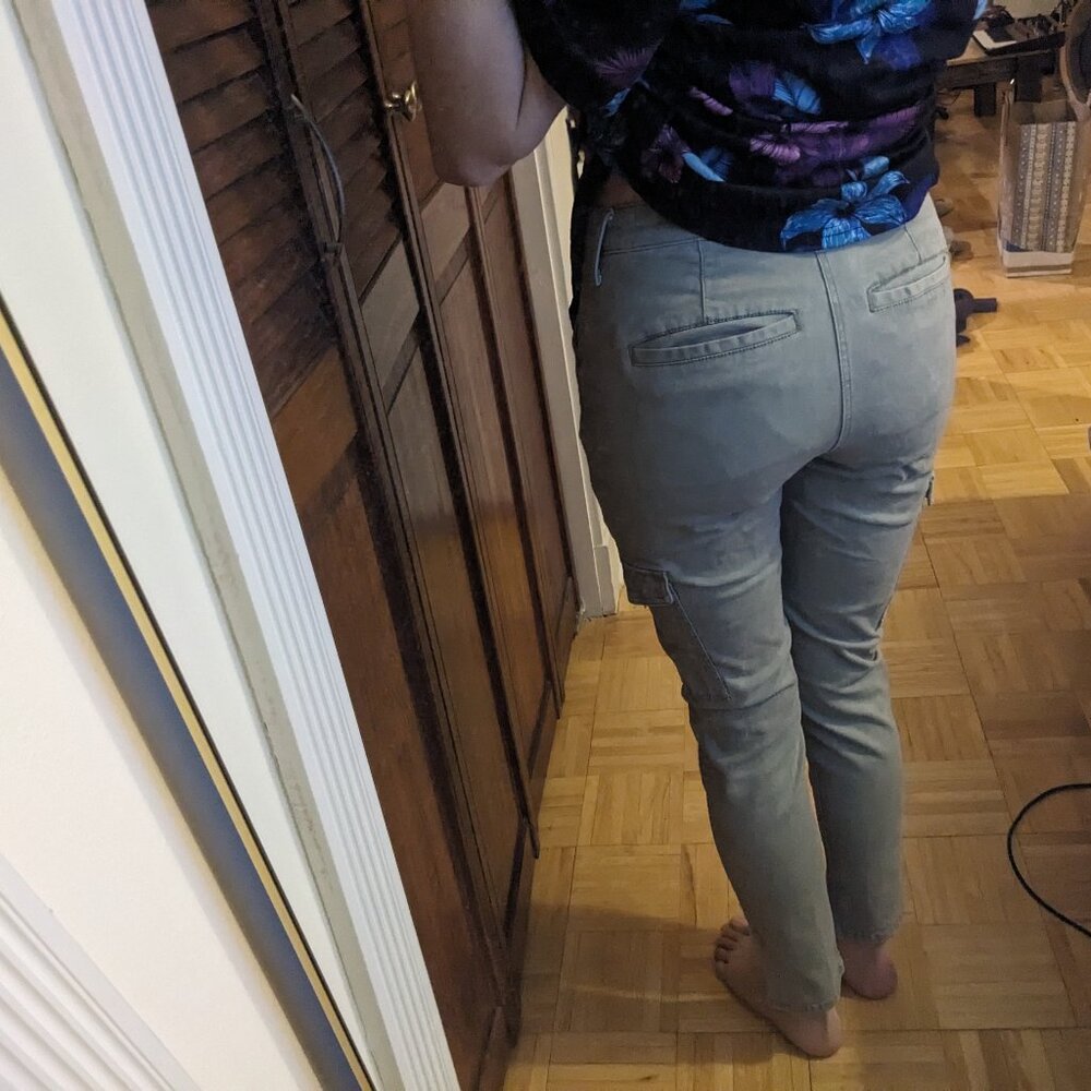 Green cargo pants